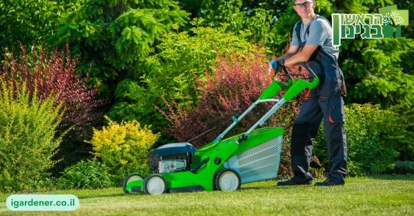 מדוע חשוב לגנן דשא בעזרת איש מקצוע?